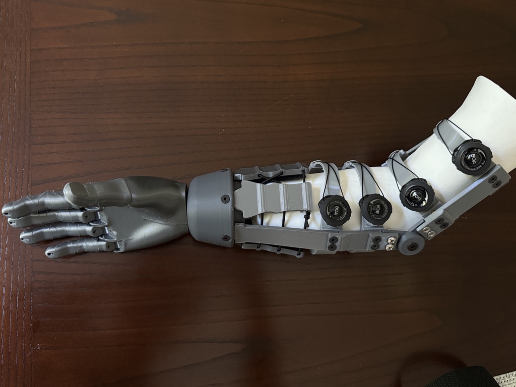 Mobilis Prosthetic Arm - Functionality